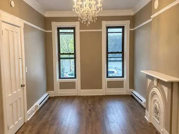 127 Dove St, Albany, NY