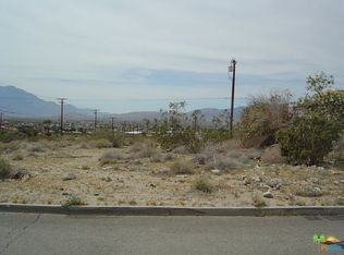 2368 Maui Ln, Thermal, CA 92274