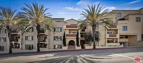 851 N San Vicente Blvd #102 Photo 1
