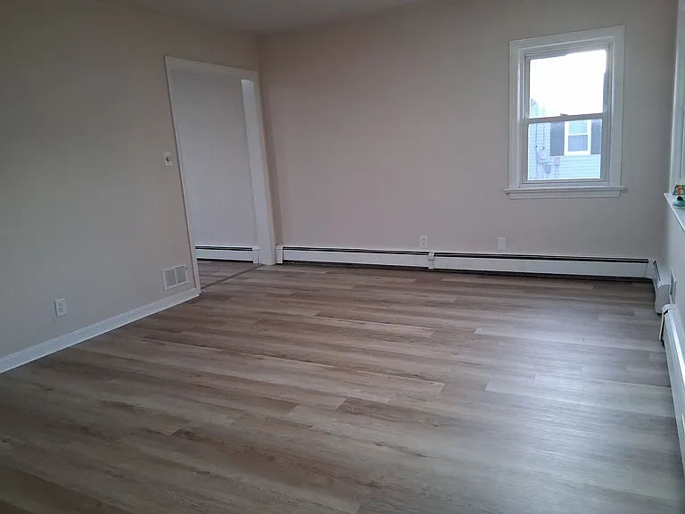 51 Cedarcrest Ave — Photo 6