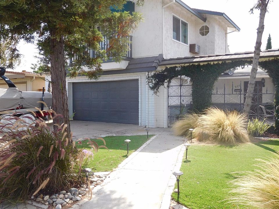 2nd image of 227 N Loma Dr