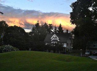 21 Grand St, Warwick, NY 10990