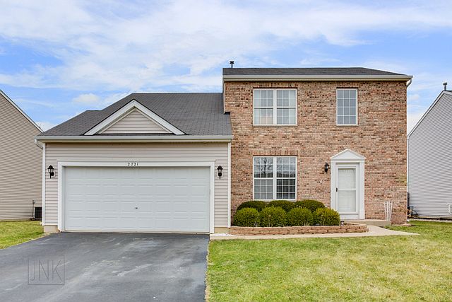 1st image of 2721 Stonewall Ln