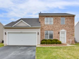 2721 Stonewall Ln, Joliet, IL 60435