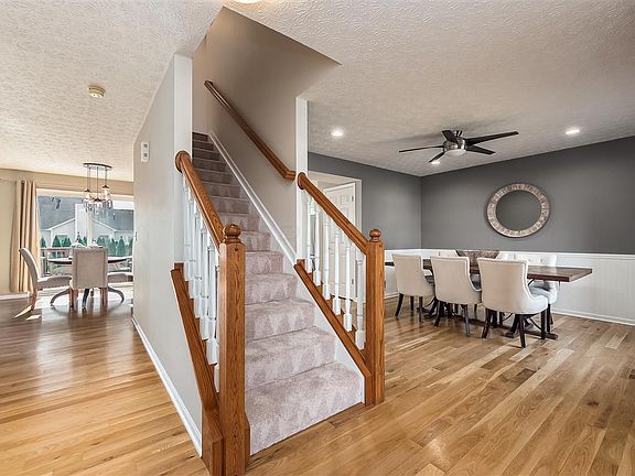 2nd image of 6457 Commons Park Ct