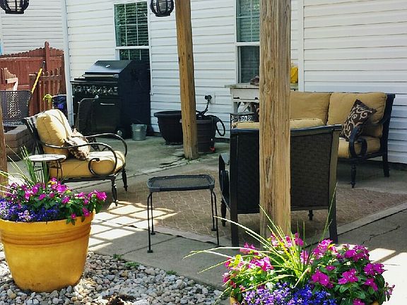 5th image of 6811 Silver Grove Ct