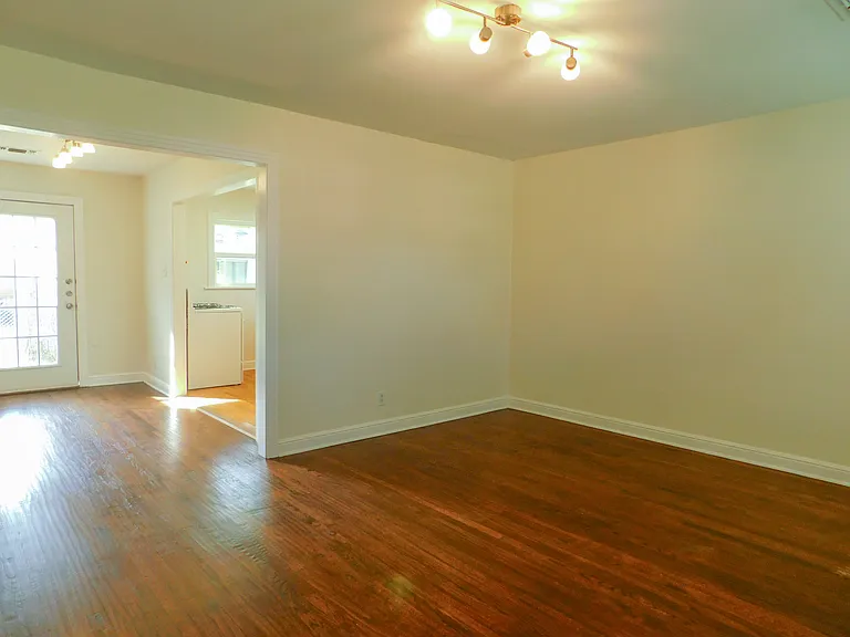 901 Gregg St — Photo 13