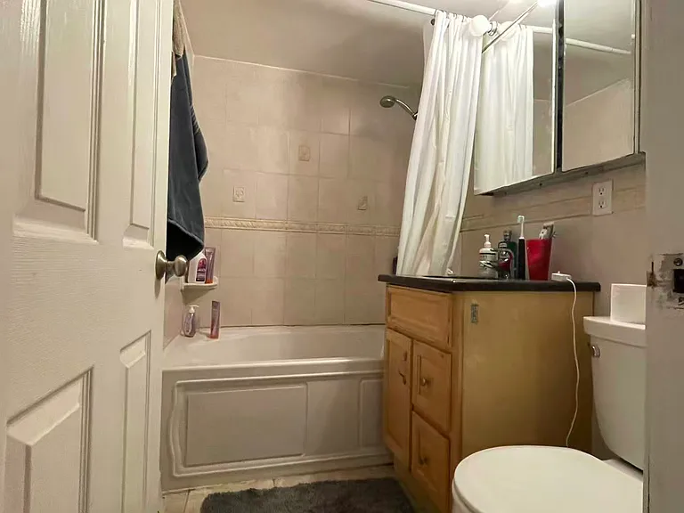 15 Walbridge St #9 — Photo 6