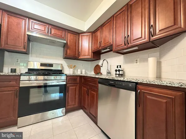 301 Trinity Ct 5 #5, West Windsor Twp., NJ 08540