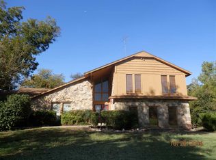 9521 NW Stoney Point Rd, Elgin, OK 73538