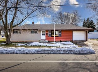 985 9th St, Menasha, WI 54952