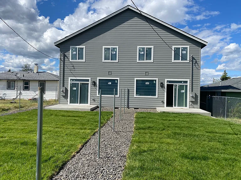 2202 E Rich Ave — Photo 15