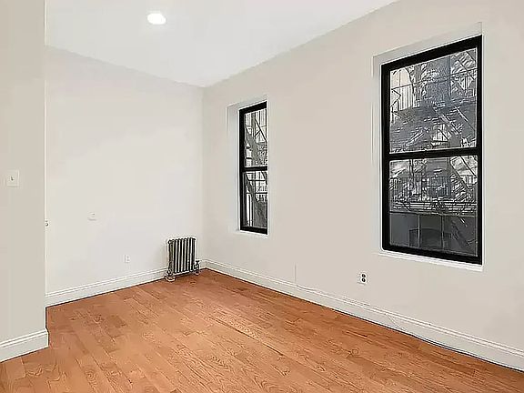 4th image of 533 W 158th St #65