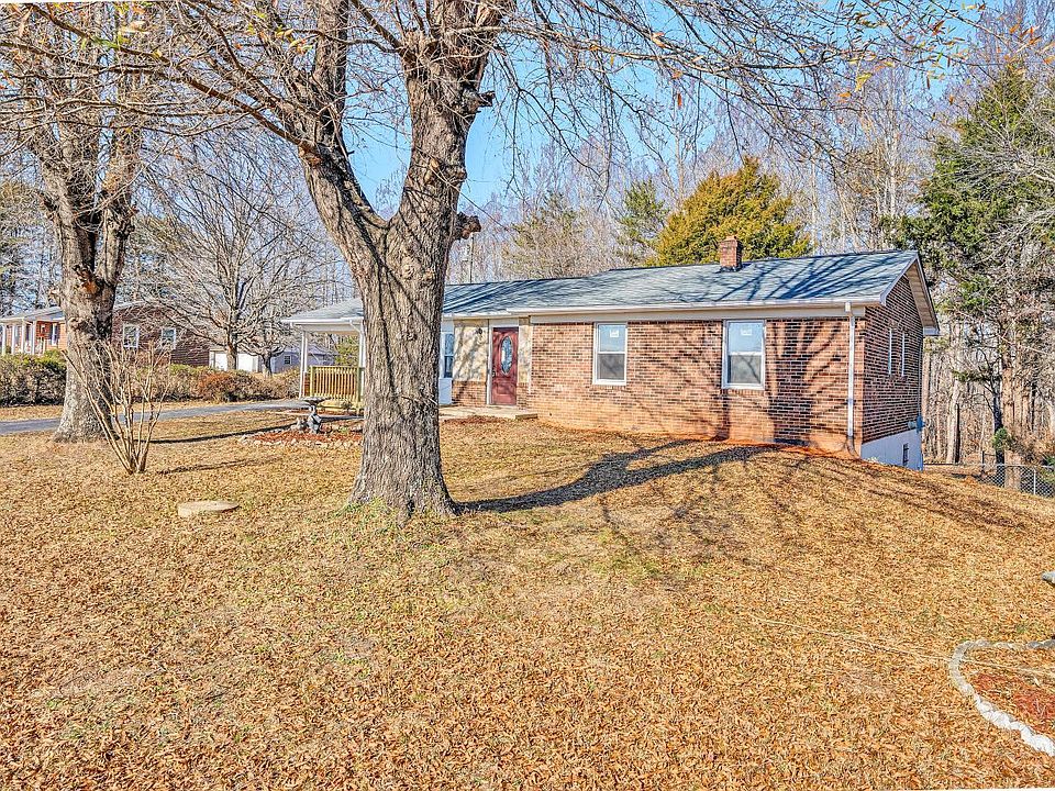 1st image of 1104 Union Hall School Rd