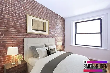 Rented by R New York