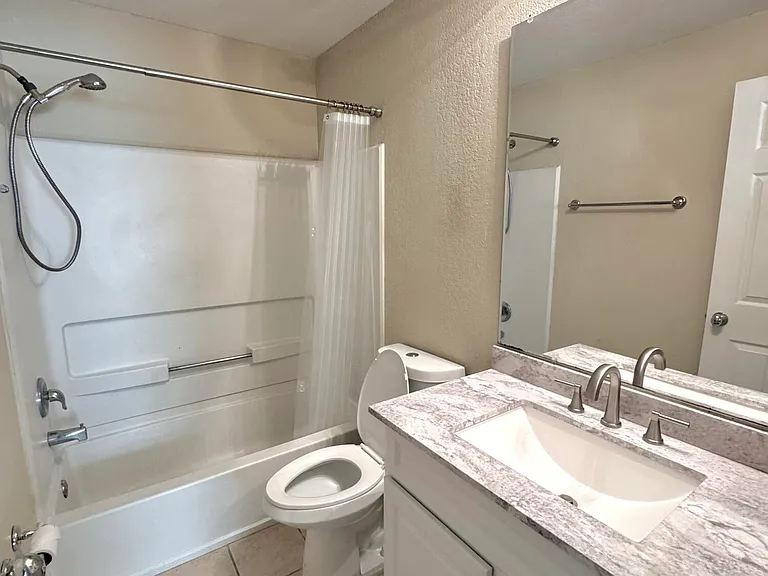 100 Fairway Park Blvd #1006 — Photo 16