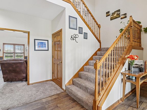 4th image of 1053 E 1479th Rd