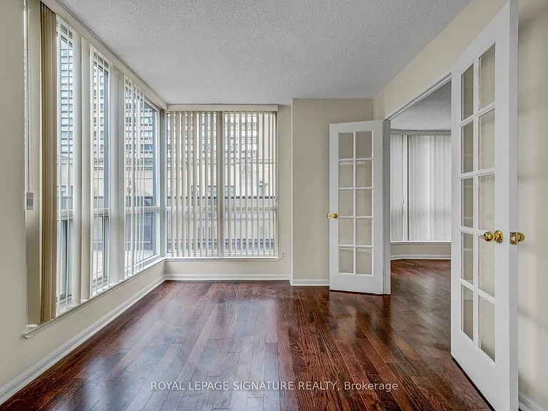 7 Carlton St #306 — Photo 9