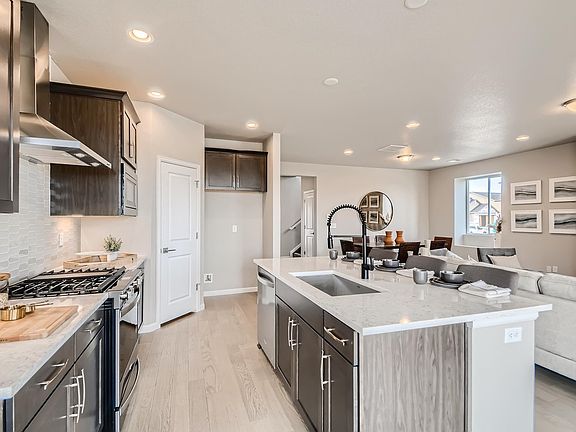 3rd image of 1860 Baltusrol Dr
