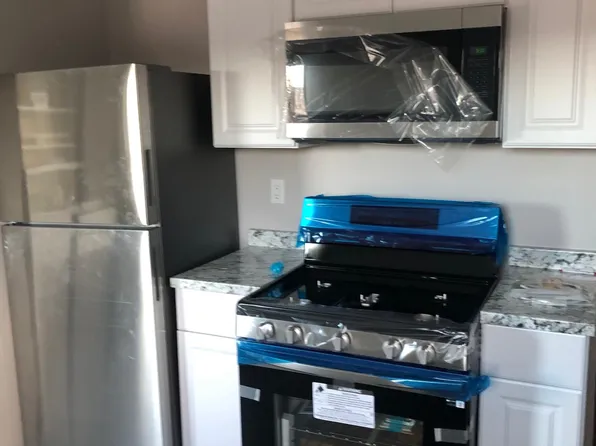 205 Wilson St #3, Bridgeport, CT 06605