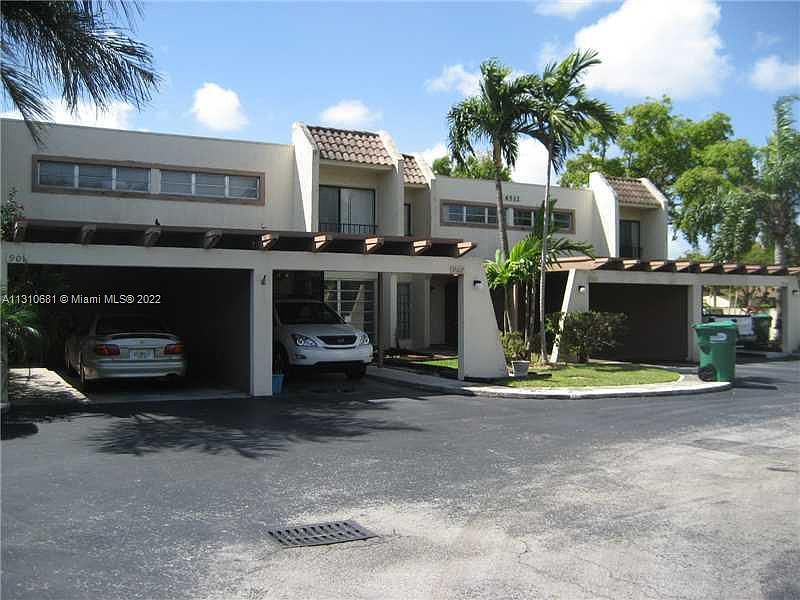 1st image of 6512 Kendale Lakes Dr APT 903