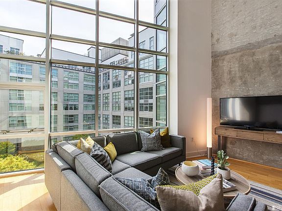 3rd image of 200 Brannan St APT 308