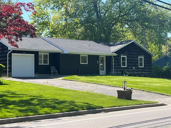 122 Rocky Point Landing Road, Rocky Point, NY 11778