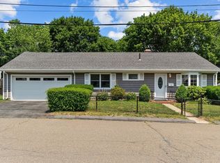 9 Bowen Rd, Peabody, MA 01960
