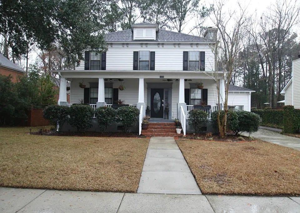 1879 Oleander Ct