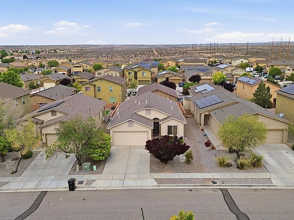 4th image of 1147 Desert Sunflower Dr NE