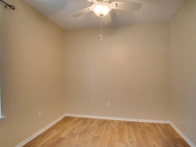 386 Quigley Rd — Photo 21