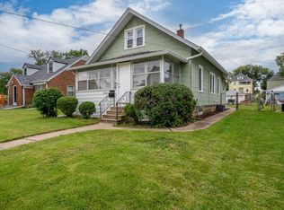 1718 13th Ave, Moline, IL 61265