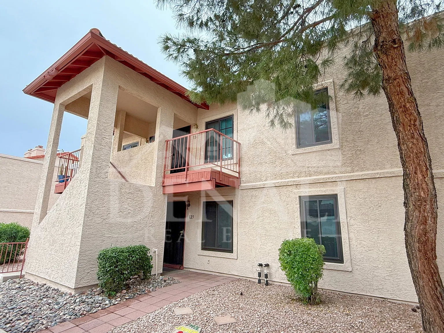 2 bed, 2.0 bath, 1060 sqft, $1,195 — Photo 2