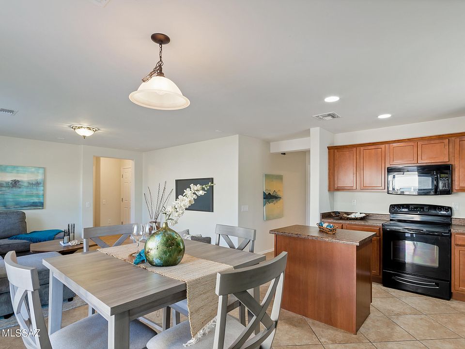 1st image of 6071 S Hawks Hollow Ct