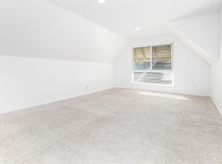 27139 Rio Prado Dr #27139, Valencia, CA 91354