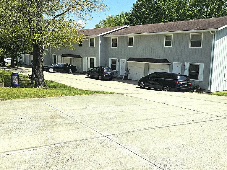6500 Giant City Rd #A — Photo 16