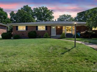 8840 Glenwood Dr, Saint Louis, MO 63126