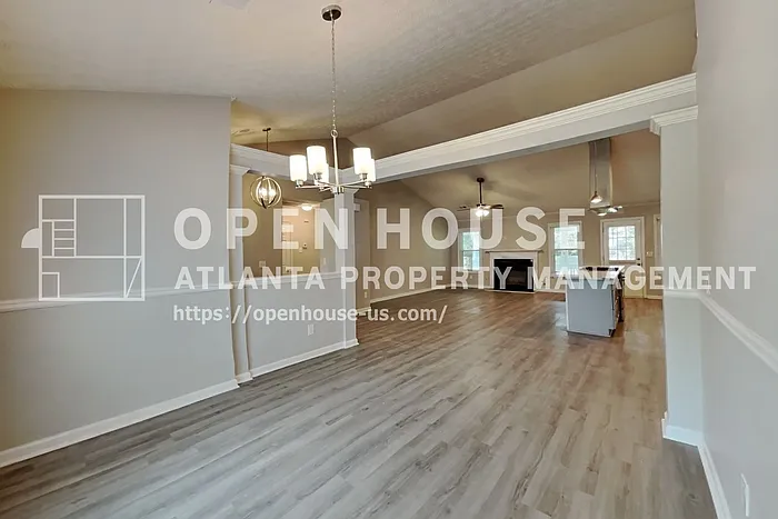111 Meadowview Ln — Photo 8