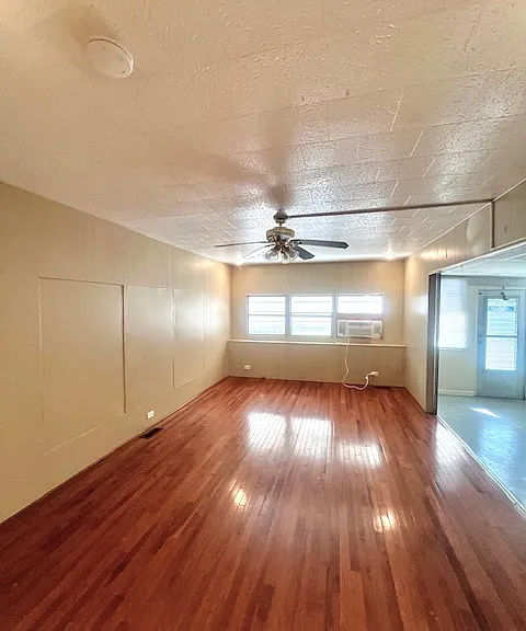 137 Lantern Pl #A — Photo 3