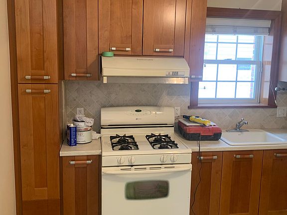4th image of 25619 58th Ave
