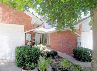 2933 Village Cir, Edmond, OK 73013