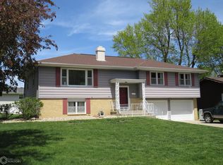 231 Perch St, Carroll, IA 51401