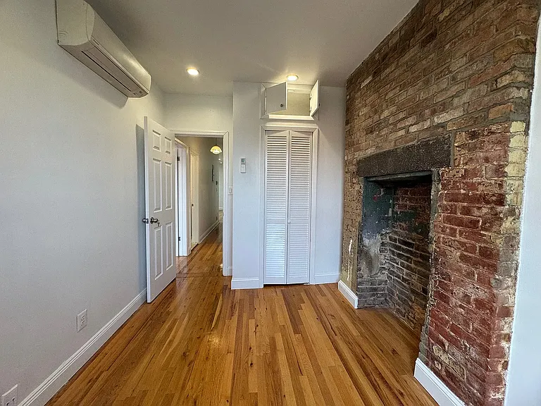 228 Monroe St #4 — Photo 18
