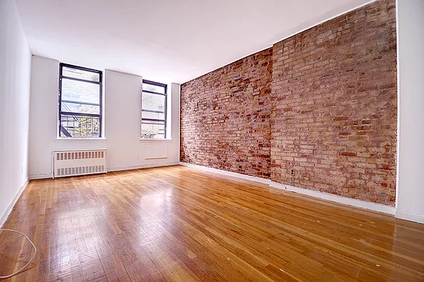 Rented by Urbane Brokerage | media 6