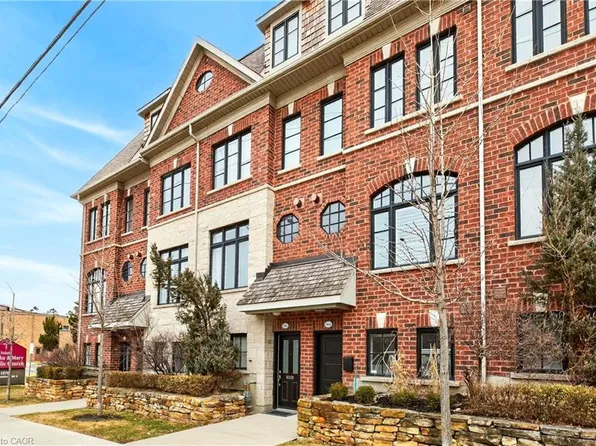 1862 Burnhamthorpe Rd E, Mississauga, ON L4X 2S5