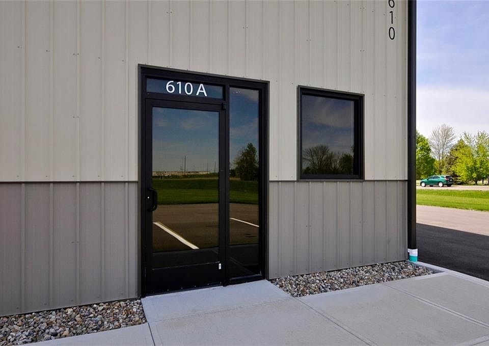 1st image of 2556 E Us Highway 136