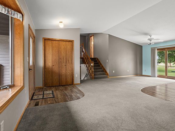 4th image of 506 5th St