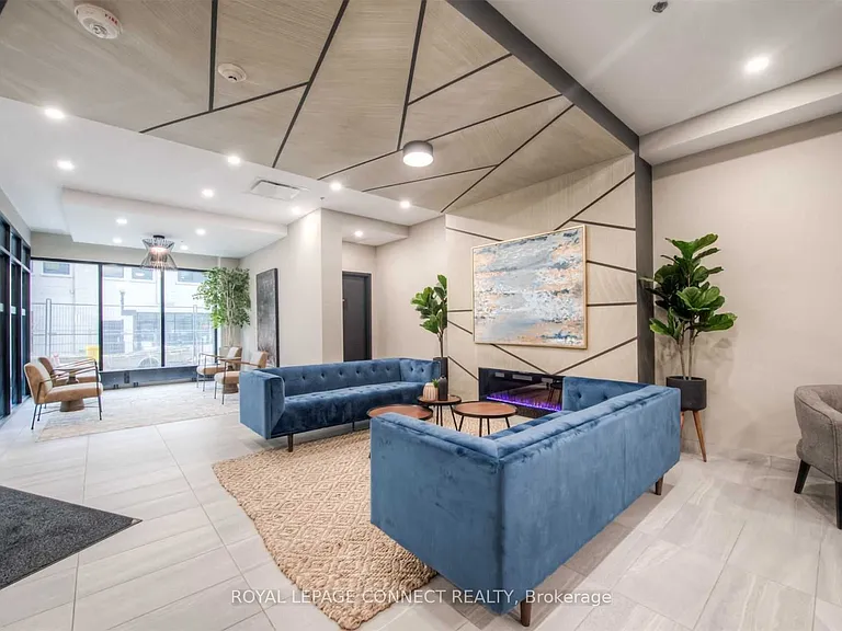60 Charles St W #2811 — Photo 13