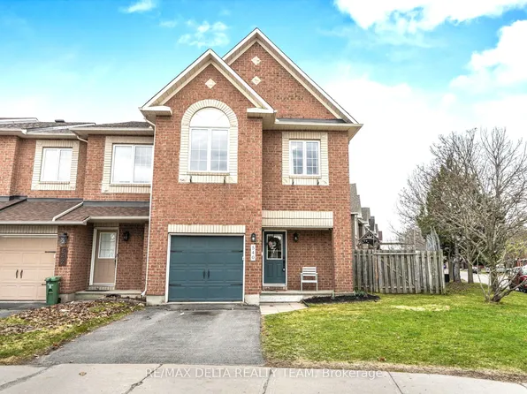 540 Chardonnay Dr, Ottawa, ON K4A 4J5