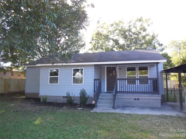 212 Claremont St #128, Clover, SC 29710